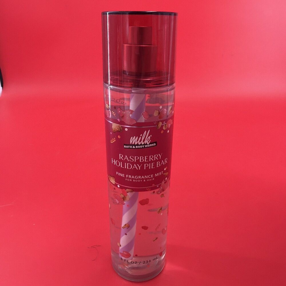 Bath & Body Works Raspberry Holiday Pie Bar Fine Fragrance Mist Spray 8 oz